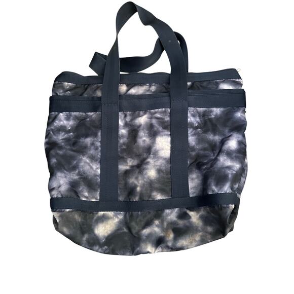 LeSportsac Women's Black Gray Tie Dye Weekender Lightweight Travel Tote Bag - Picture 2 of 8